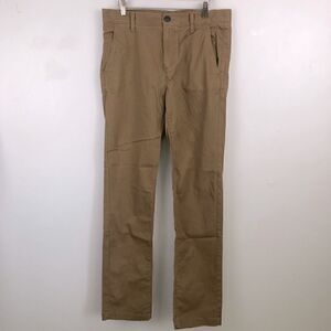 NWOT Urban Pipeline Size 33 Super Flex Slim Straight Tan Pants!